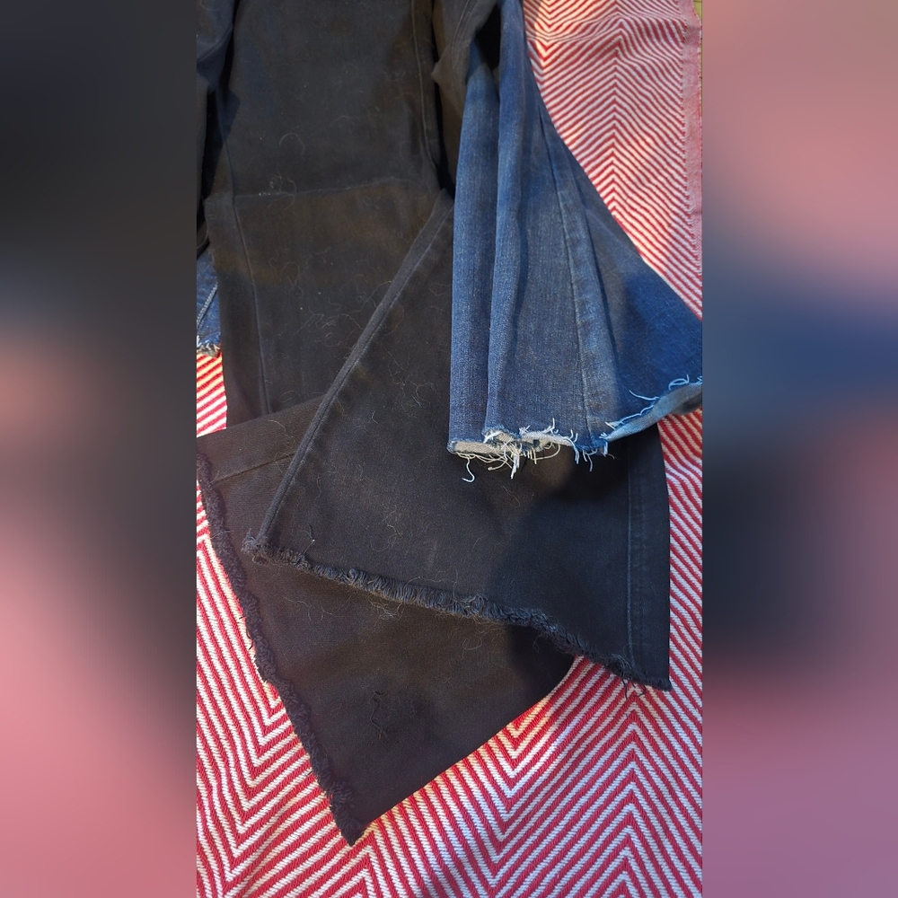 3 Prs! Judy Blue Stylish 2 Black and 1 Blue Women's Rough Flare Jeans! Sz. 1/25